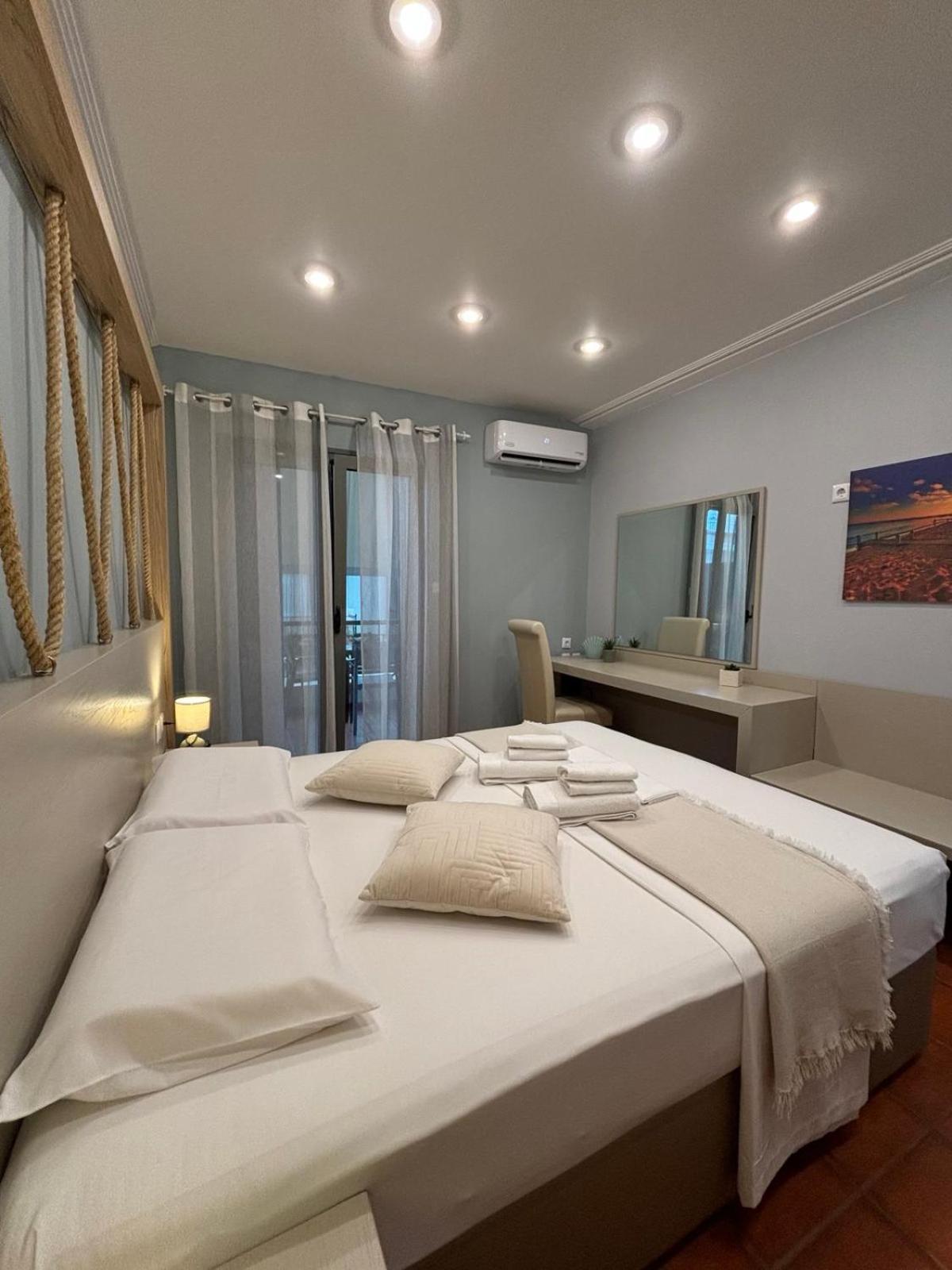 Green Suite Skiathos Ngoại thất bức ảnh